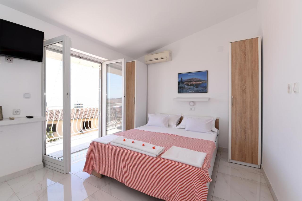 Makarska Sea View Rooms Bagian luar foto